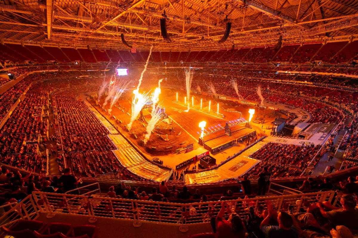 Eli Tomac's Triumphant Return: A Night to Remember in St. Louis