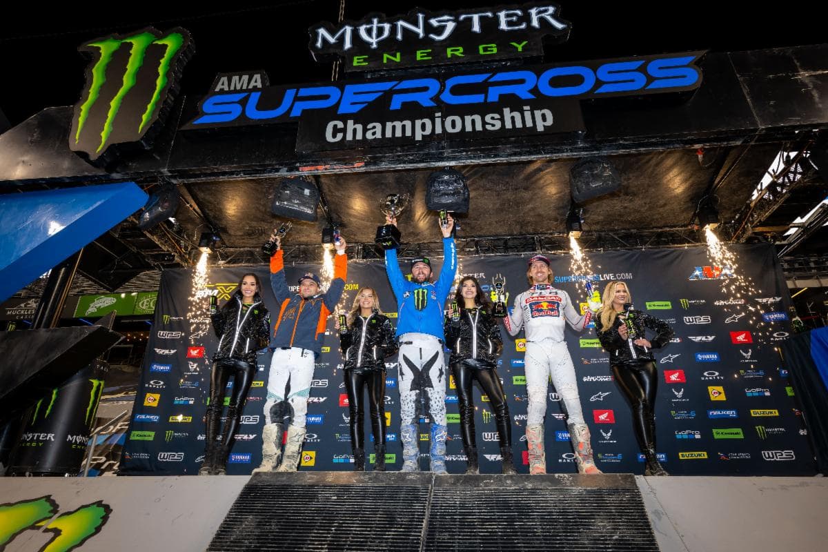 Eli Tomac Takes Seattle Supercross Win and Ties Up Points Standings