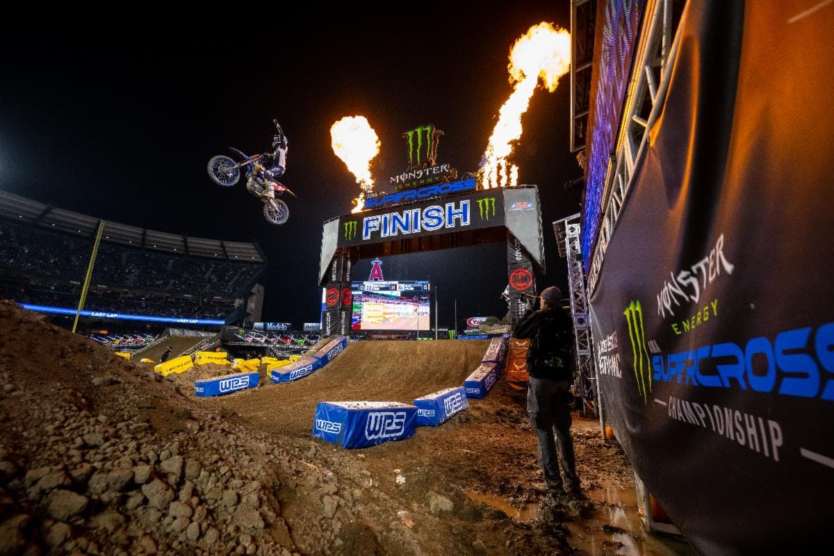Eli Tomac Grabs Dramatic Win at Monster Energy Supercross Opener