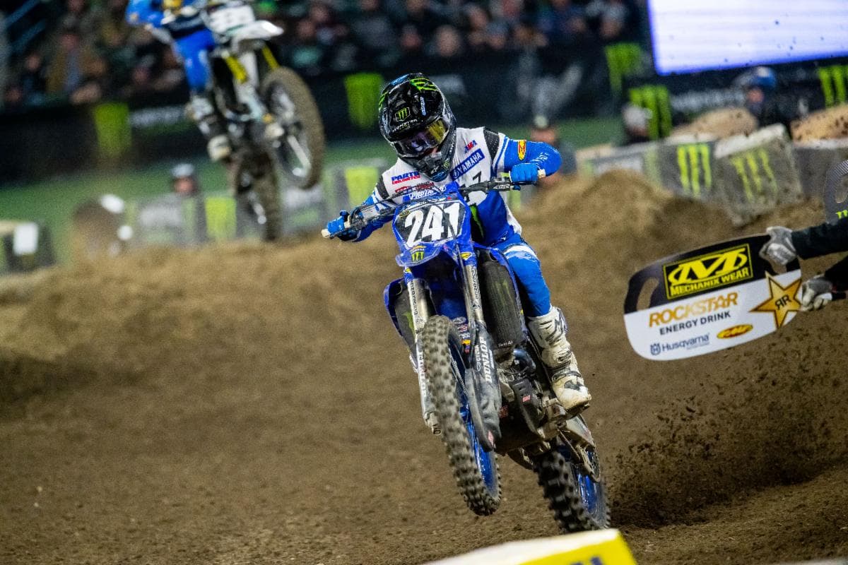 Daxton Bennick Wins Supercross Futures Amateur Race at Anaheim Supercross