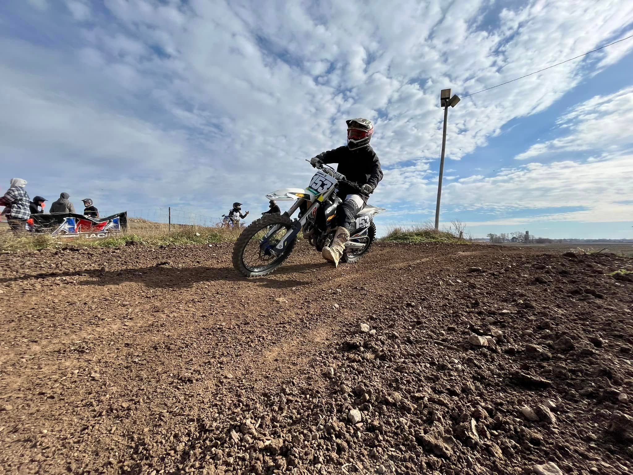 Valley MX photo 2